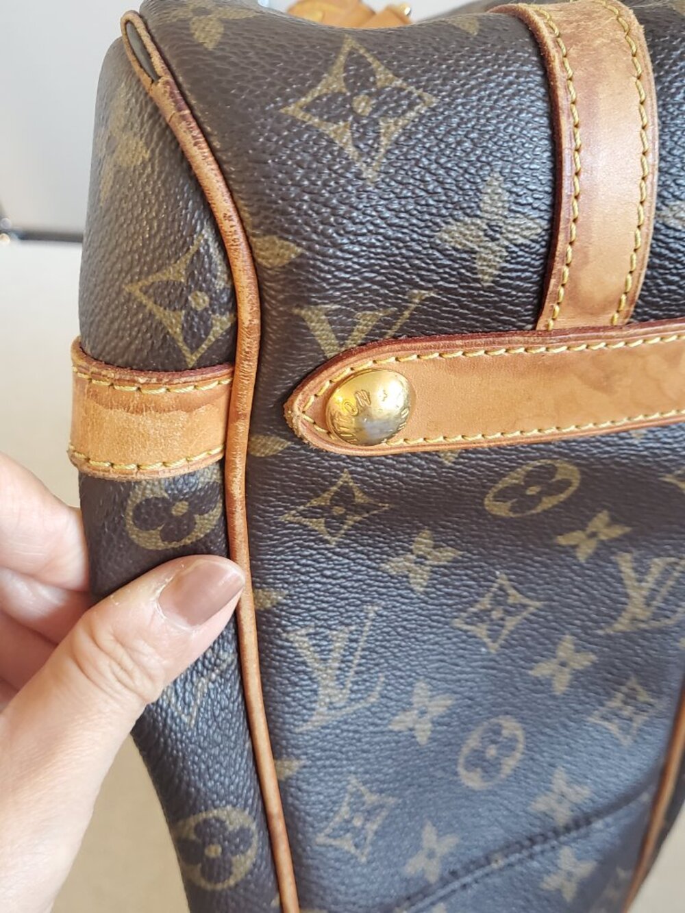 12. Louis Vuitton Monogram Shoulder Bag with Tan Shoulder Strap - Picture 8 of 16